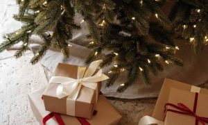 Accendi la magia del Natale a Casa Base!